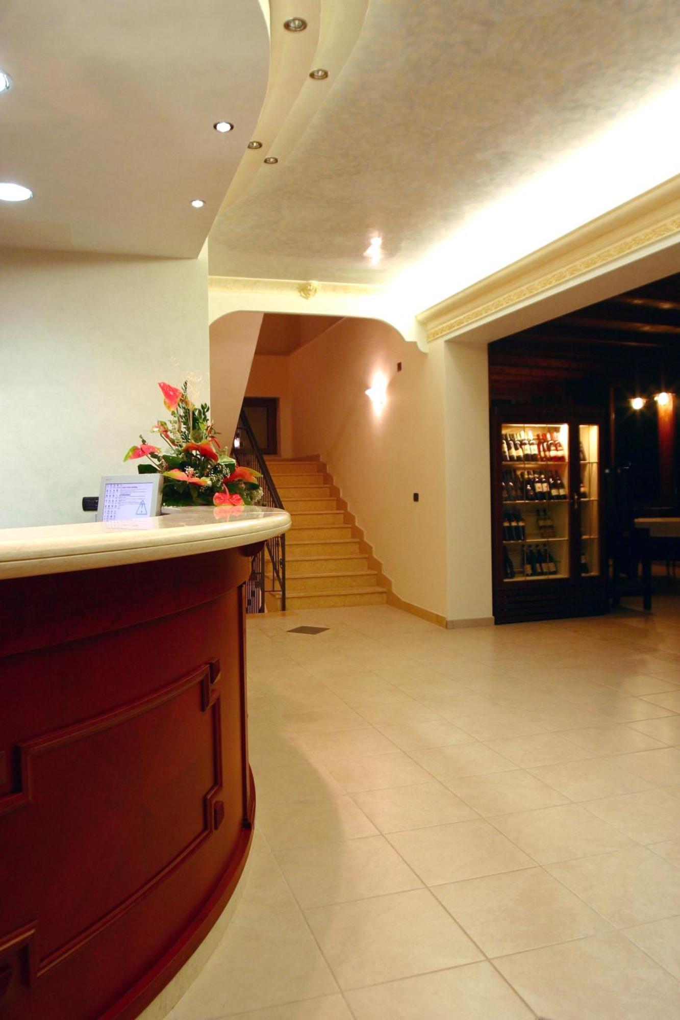 Hotel Il Melograno Маттіната Екстер'єр фото