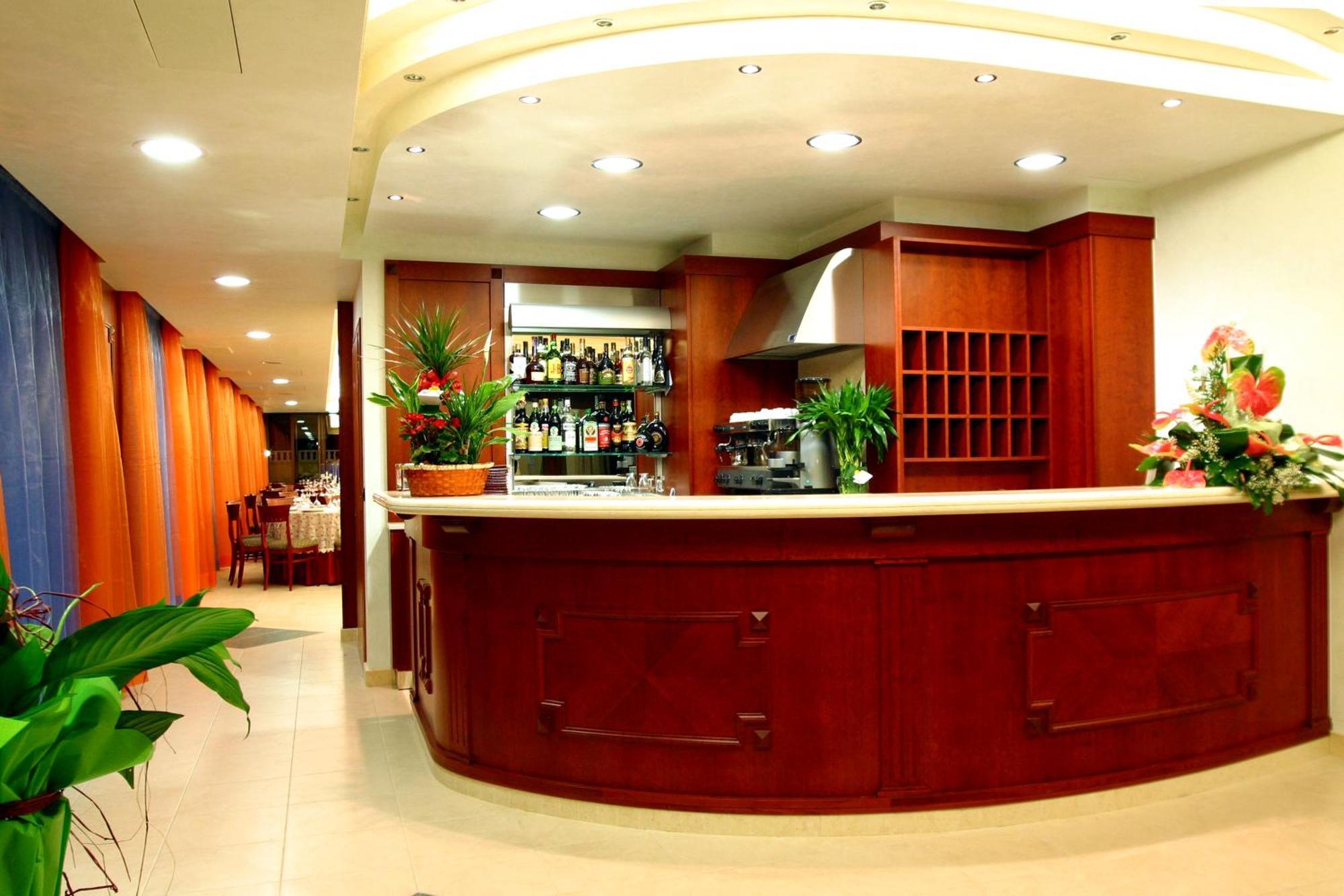 Hotel Il Melograno Маттіната Екстер'єр фото